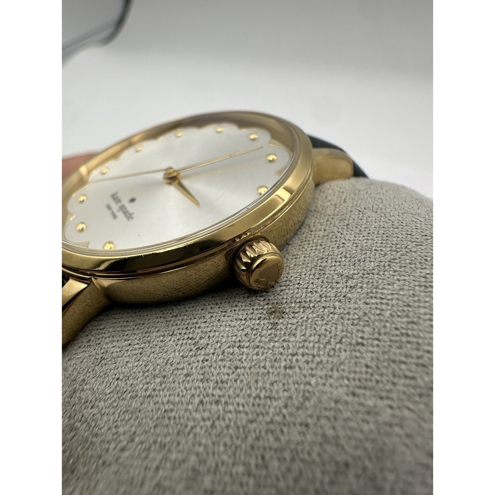 Kate Spade Scallop Watch Face Leather Band New York Gold Tone Case - Picture 5 of 8